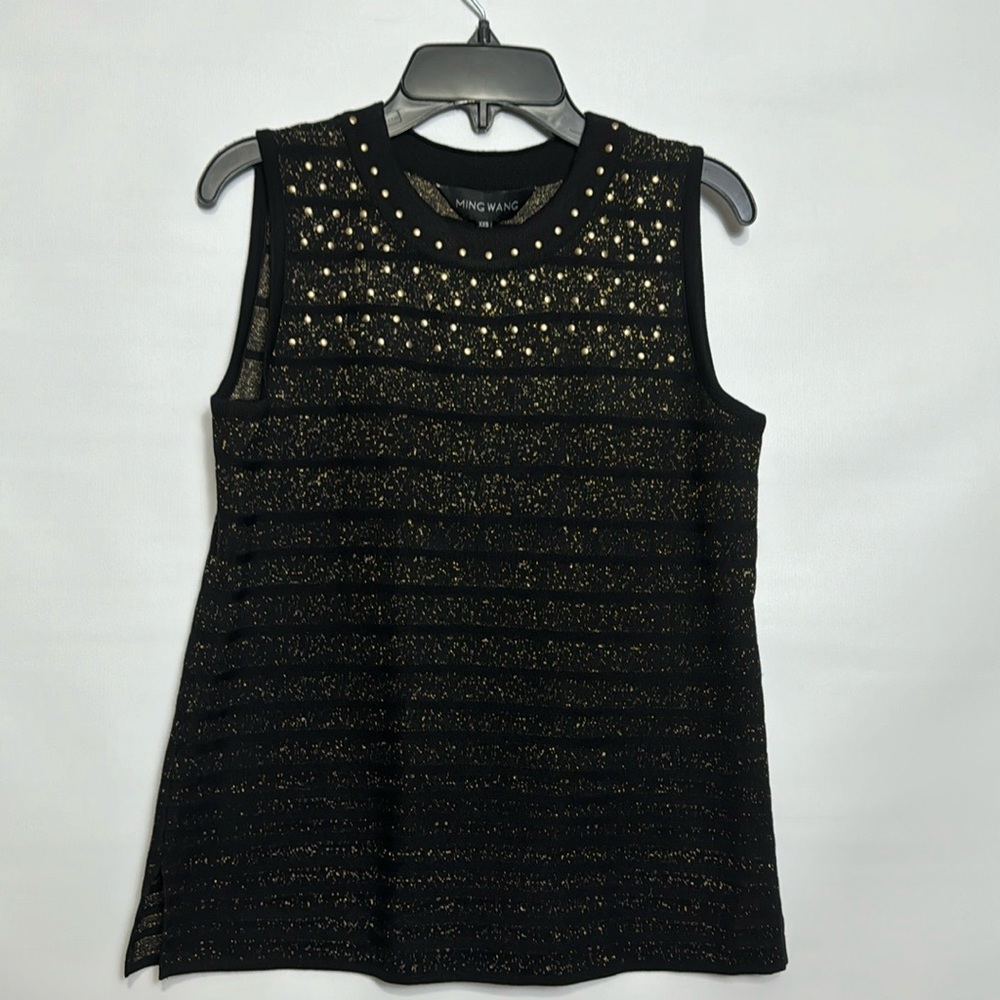 NWT. MING WANG BLACK SLEEVELESS TOP